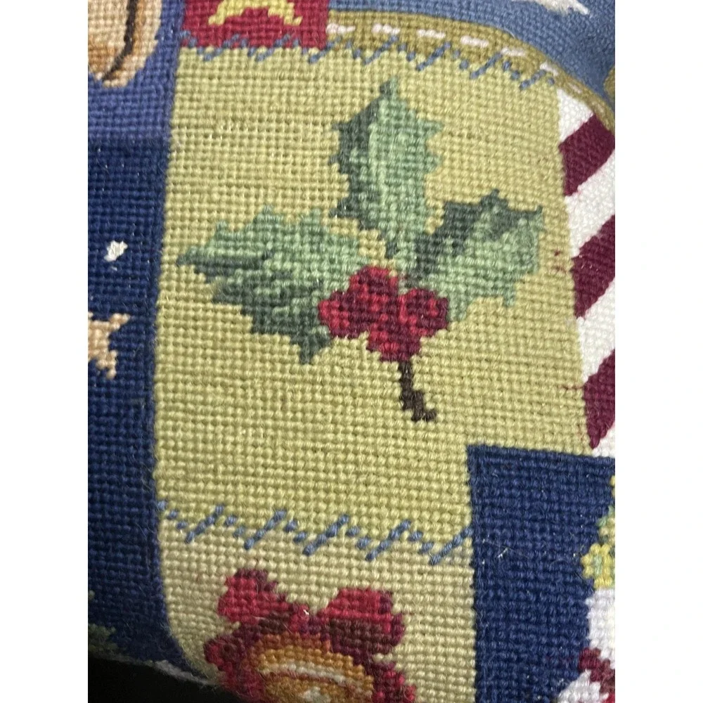 VTG Needlepoint Christmas Pillow Feather Insert 17